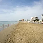 Palmove Newly Build Seaview Апартаменты Ларнака