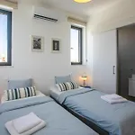 Palmove Newly Build Seaview Apartment *