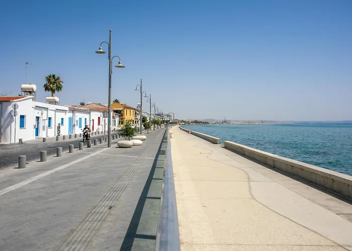 Palmove Newly Build Seaview * ラルナカ