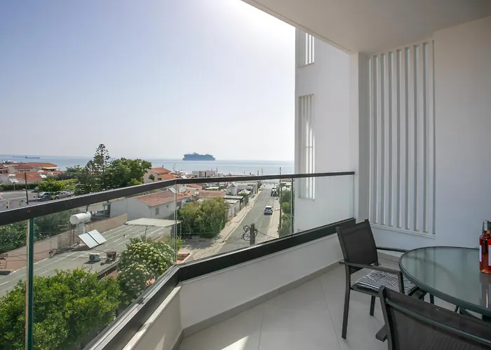 Palmove Newly Build Seaview ラルナカ