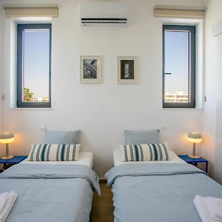 Palmove Newly Build Seaview Apartment Larnaka